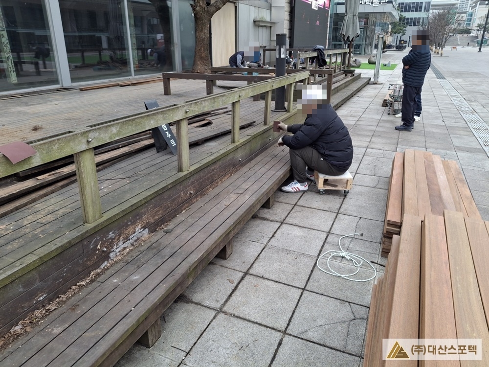1 샌딩수작업(3)--.jpg